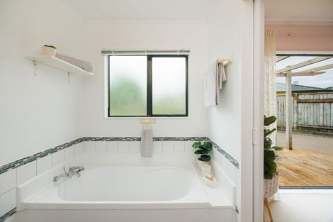 Photo of property in 174 Kelvin Grove Road, Kelvin Grove, Palmerston North, 4414