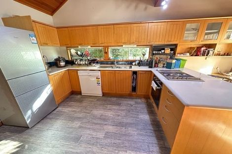 Photo of property in 48 Cheriton Road, Mellons Bay, Auckland, 2014