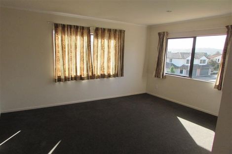 Photo of property in 4/19 Roanoke Way, Albany, Auckland, 0632