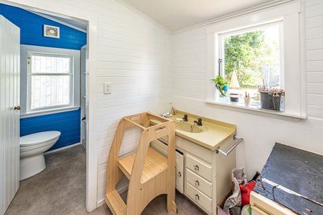 Photo of property in 11 Kelvin Street, Aramoho, Wanganui, 4500