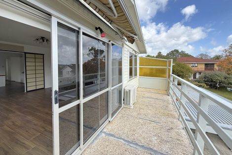 Photo of property in 9 William Souter Street, Forrest Hill, Auckland, 0620