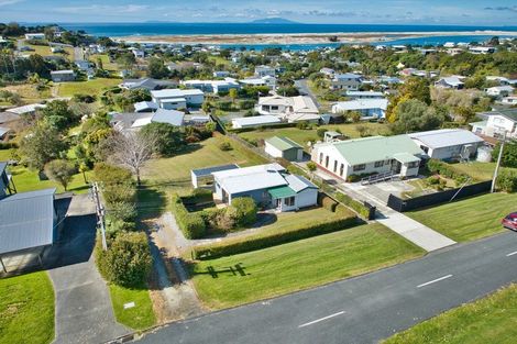 Photo of property in 20 Cullen Street, Mangawhai Heads, Mangawhai, 0505