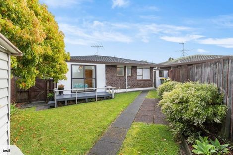 Photo of property in 1 Quo Vadis Place, Red Beach, 0932