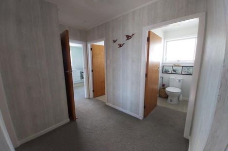 Photo of property in 1/183 Seaview Road, Westown, New Plymouth, 4310