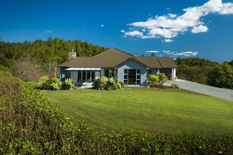 Photo of property in 93 West Ridge Road, Maunu, Whangarei, 0110