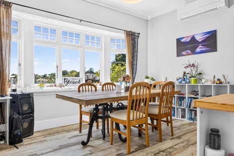 Photo of property in 1/6 Sundown Avenue, Manly, Whangaparaoa, 0930