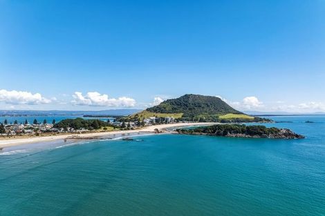 Photo of property in 32 Marine Parade, Mount Maunganui, 3116