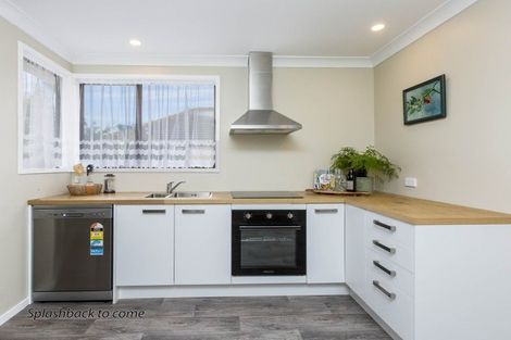 Photo of property in 380 Cambridge Terrace, Naenae, Lower Hutt, 5011