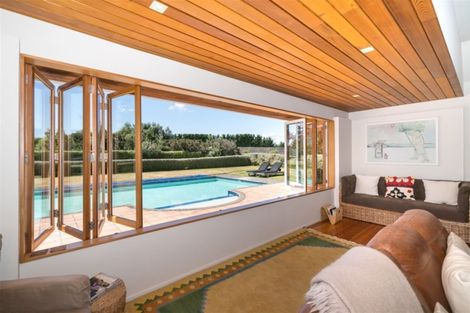 Photo of property in 450 Stoney Creek Road, Kelvin Grove, Palmerston North, 4470