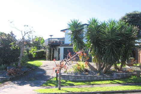 Photo of property in 7 Sophora Place, Totara Heights, Auckland, 2105