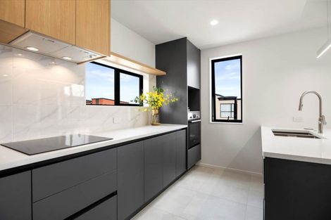 Photo of property in 19 Papatahi Lane, Flat Bush, Auckland, 2019