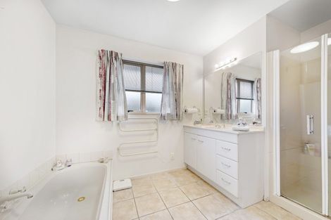 Photo of property in 9 Thistledown Place, Woolston, Christchurch, 8062