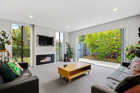 Photo of property in 15 Bowenvale Avenue, Cashmere, Christchurch, 8022