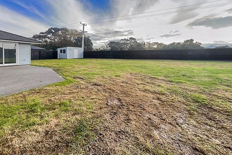 Photo of property in 111 Johnstone Drive, Fitzherbert, Palmerston North, 4410