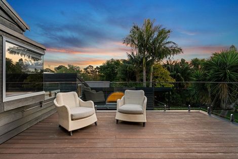 Photo of property in 6 Birchwood Grove, Greenhithe, Auckland, 0632
