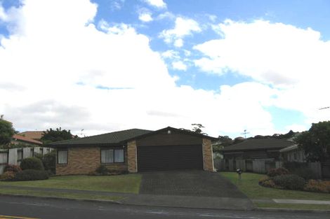 Photo of property in 48 Unsworth Drive, Unsworth Heights, Auckland, 0632