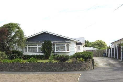 Photo of property in 122 Mackenzie Avenue, Woolston, Christchurch, 8023