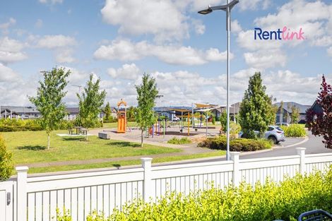 Photo of property in 17 Matepu Crescent, Pyes Pa, Tauranga, 3112