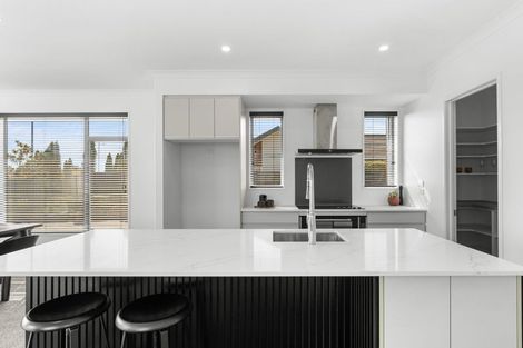 Photo of property in 32 The Runway, Wigram, Christchurch, 8042