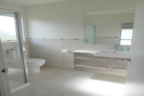 Photo of property in 5 Strathaven Road, Wattle Downs, Auckland, 2103