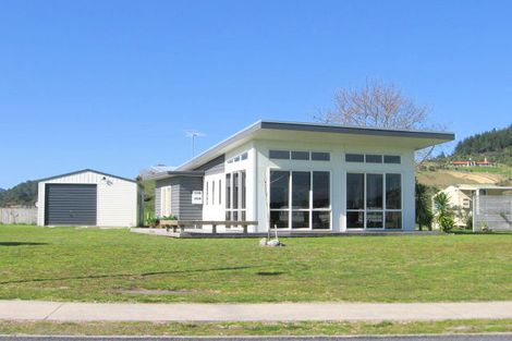 Photo of property in 5 Hawk Hill Crescent, Cooks Beach, Whitianga, 3591