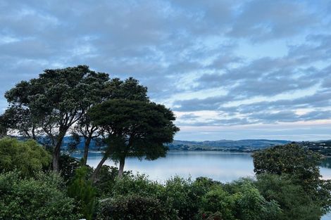 Photo of property in 52 Seaview Road, Paremata, Porirua, 5024