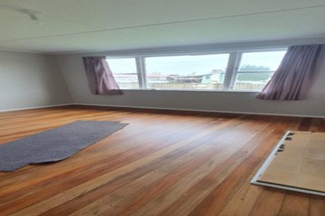 Photo of property in 10 Currie Street, Te Karaka, 4022