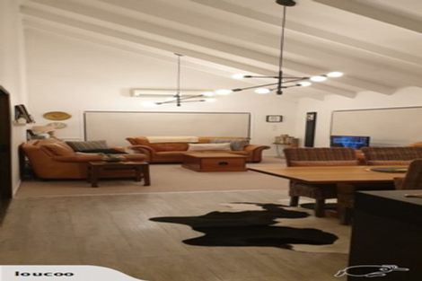 Photo of property in 17 West Glade Crescent, Birkenhead, Auckland, 0626