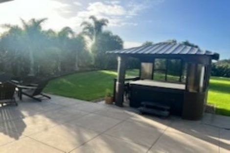 Photo of property in 39 Kendallvale Drive, Waiuku, 2123