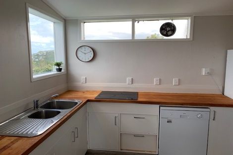 Photo of property in 34 Grove Road, Kelburn, Wellington, 6012