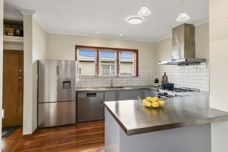 Photo of property in 3 Garden Road, Avalon, Lower Hutt, 5011