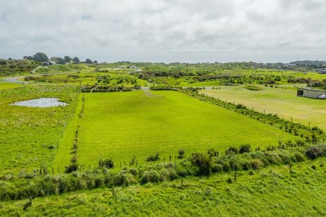Photo of property in 89 Strathnaver Drive, Waikawa Beach, Manakau, 5573