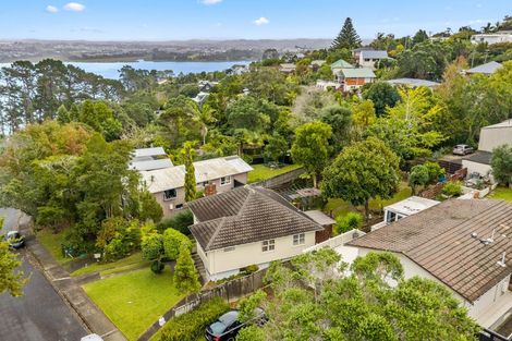 Photo of property in 15 Rosecamp Road, Beach Haven, Auckland, 0626