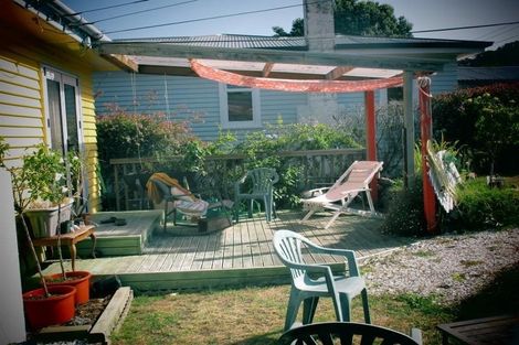 Photo of property in 3 Clarkes Crescent, Paekakariki, 5034