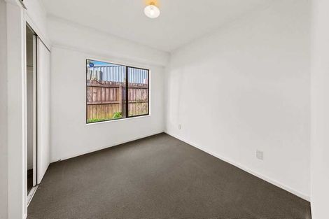 Photo of property in 34 Horlicks Place, Randwick Park, Auckland, 2105