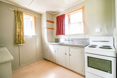 Photo of property in 2 Akatea Street, Gonville, Whanganui, 4501