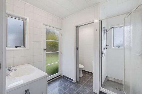 Photo of property in 71 Ngamotu Road, Spotswood, New Plymouth, 4310