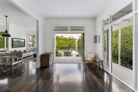 Photo of property in 17 Tainui Road, Devonport, Auckland, 0624