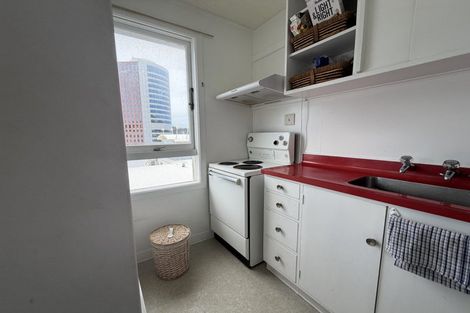 Photo of property in Churchill Flats, 213 The Terrace, Wellington Central, Wellington, 6011