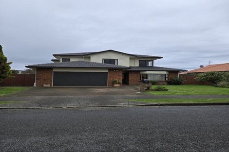 Photo of property in 65 Cedar Drive, Paraparaumu Beach, Paraparaumu, 5032