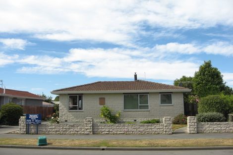 Photo of property in 9 Curzon Place, Parklands, Christchurch, 8083