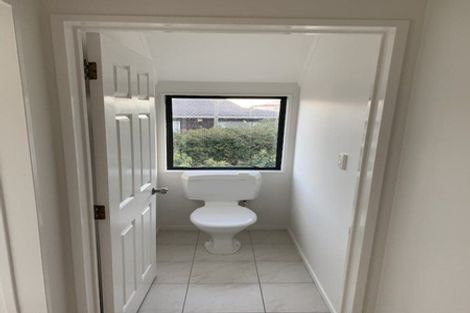 Photo of property in 12 Himalaya Crescent, Lynfield, Auckland, 1042