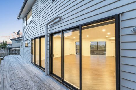 Photo of property in 55 Platinum Rise, Ranui, Auckland, 0612