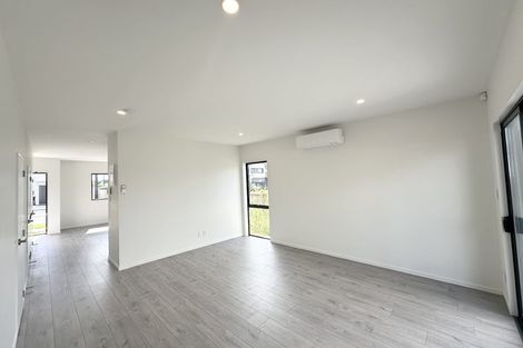 Photo of property in 49 Kairakau Street, Papakura, 2110