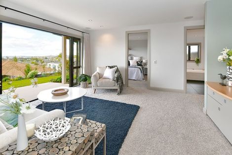 Photo of property in 37 Grovenor Drive, Orewa, 0931