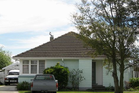 Photo of property in 37 Momorangi Crescent, Redwood, Christchurch, 8051