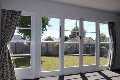 Photo of property in 32 Moreland Avenue, Papanui, Christchurch, 8053