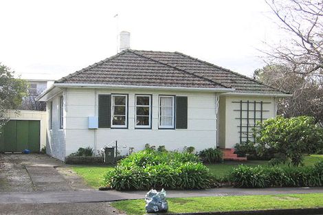 Photo of property in 6 Anderson Street, Hokowhitu, Palmerston North, 4410