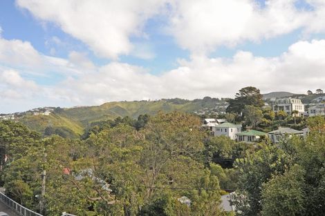 Photo of property in 132a Kelburn Parade, Kelburn, Wellington, 6012