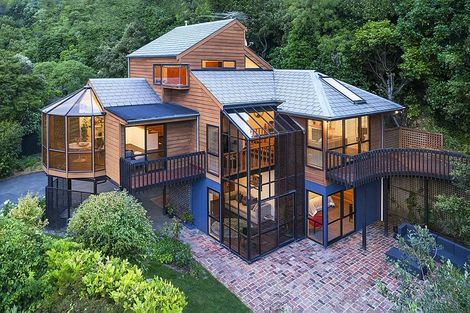 Photo of property in 172 Paremata Road, Paremata, Porirua, 5024